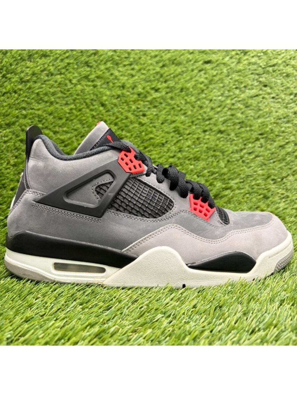 Nike Air Jordan 4 Retro Mens Size 9 Gray Athletic Basketball Shoes Sneakers